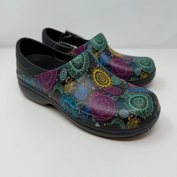 Crocs Clogs Women's 9 Black Multi-color Neria Pro II Graphic Clogs Nurse NWT - Picture 9 of 12